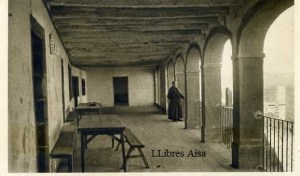 Castelló Santuari de Nuestra Sra de la Font de la Salut Galeria del Santuari nº 8 ed. s/d anys 20? Con ventanilla color sepia  10 €  