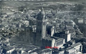 Segovia Aérea La Catedral nº 10 ed. Ediciones García Garrabella Zaragoza . escrita al dorso y fechada el 29-6-1958  4 €