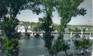 Lugo nº 30 Paisaje sobre el río Miño Ediciones Lujo Zaragoza s/f escrita al dorso fotográfica color años 50?  5 € 