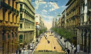 Granada 43 Gran Vía. Ed. Fábrica de postales Casa Reyes Granada s/f  (Siglo XIX) 26 €