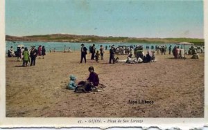 Gijón 45  Playa de San Lorenzo ed. L. Roisin fot. Barcelona s/f principios siglo XX a color con ventanilla 30 € 