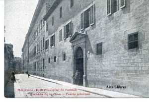 Barcelona Casa Provincial de Caridad Fachada de la Casa Puerta Principal. Ed. Imp. Cada de la Caridad. s/f (principios siglo XX)  20 € 