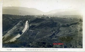 Tremp nº 1  Vista parcial de la Conca al fondo la población. Ed. Sin datos años 50 ¿ con ventanilla fotográfica 10 € 