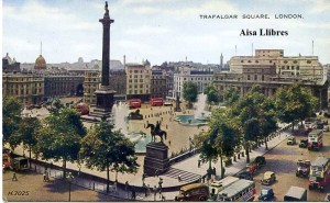 London Trafalgar Square Published by Valentine & sons. Ltd Dundee and London  « Valesque » s/f (años 40 ?) 7 € 