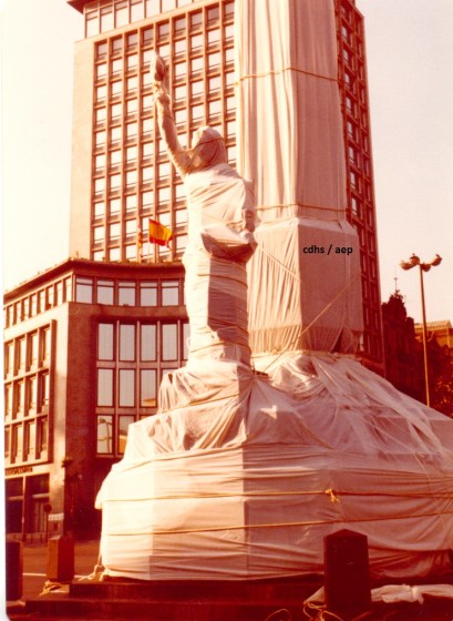 1180 Crhisto embolica l estatua de la victòria anys 70